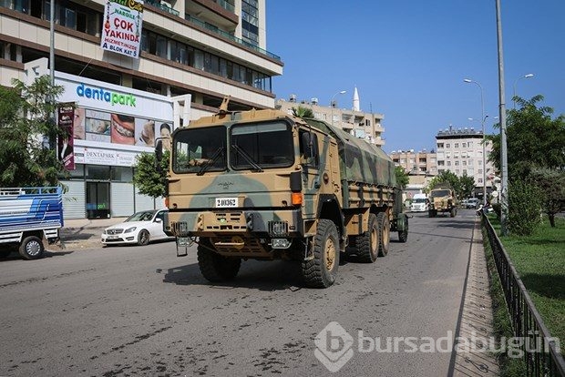 Suriye sınırına askeri sevkiyat devam ediyor
