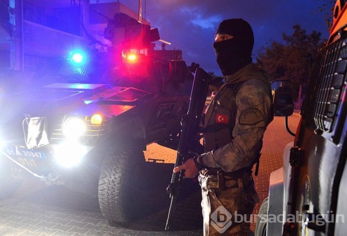 Adana'da 2 bin 500 polisle uyuşturucu operasyonu
