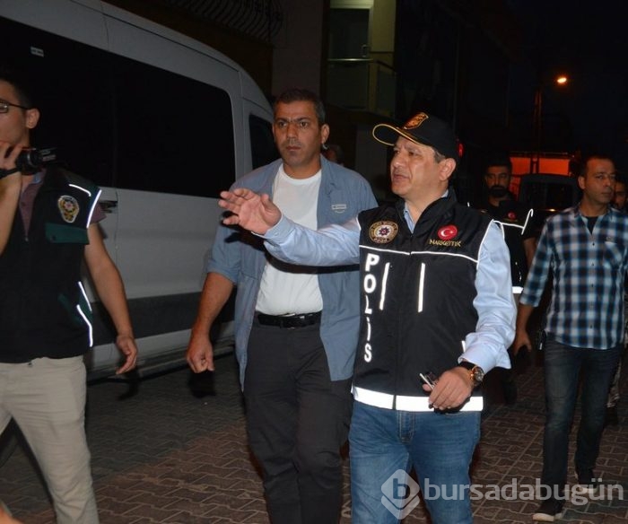 Adana'da 2 bin 500 polisle uyuşturucu operasyonu
