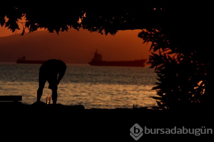 Sonbaharda Bursa sahillerinde gün batımı hayran bıraktı
