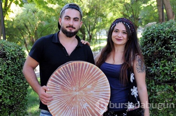 Otostopla 40 günde 18 ülke gezdiler