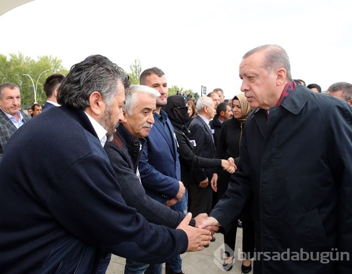 Şehit Yüzbaşı son yolculuğuna uğurlandı