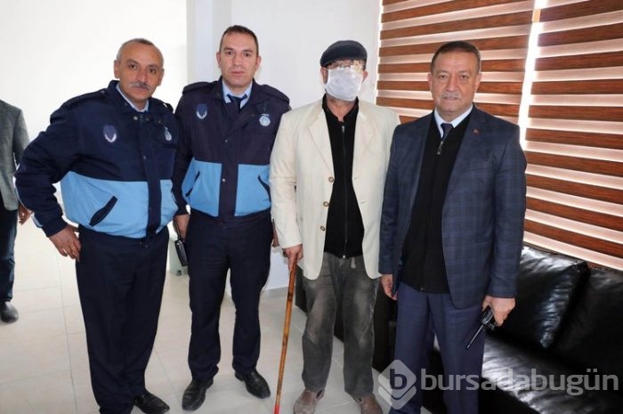 Zabıta sosyal deney yaptı dilenci kılığında