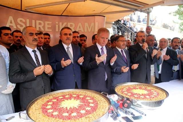 Cumhurbaşkanlığından aşure ikramı
