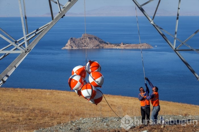 Yüksek gerilim hattında ekmek mücadelesi