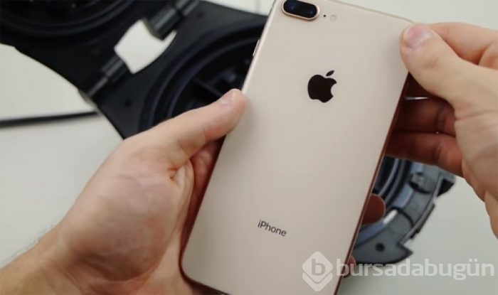 iPhone 8'i waffle makinesiyle test ettiler