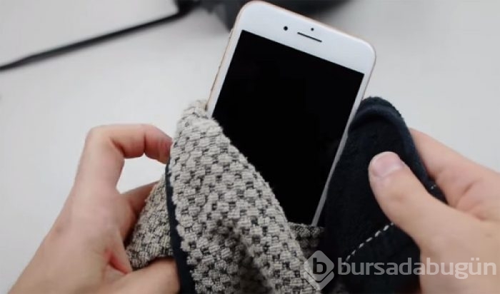 iPhone 8'i waffle makinesiyle test ettiler