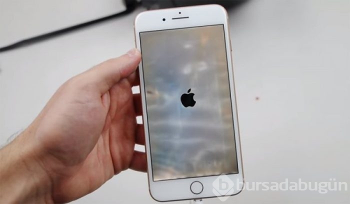iPhone 8'i waffle makinesiyle test ettiler