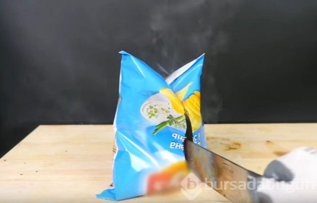 Kızgın bıçakla önüne geleni kesti