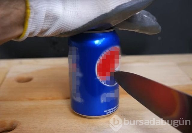 Kızgın bıçakla önüne geleni kesti