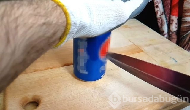 Kızgın bıçakla önüne geleni kesti