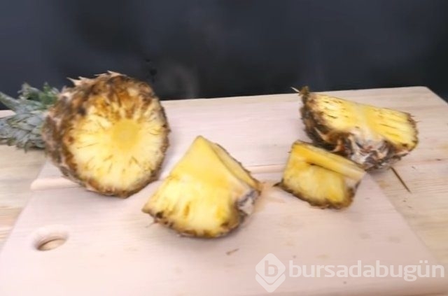 Kızgın bıçakla önüne geleni kesti