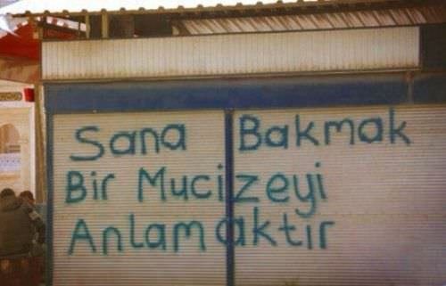 İlginç duvar yazıları