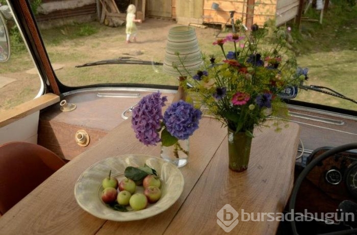 Eski otobüsü tatil evine dönüştürdü