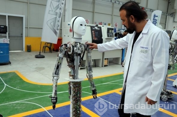 Milli insansı robotun seri üretimine başlandı