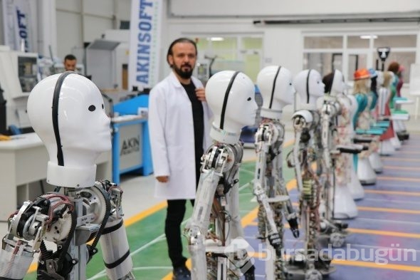 Milli insansı robotun seri üretimine başlandı