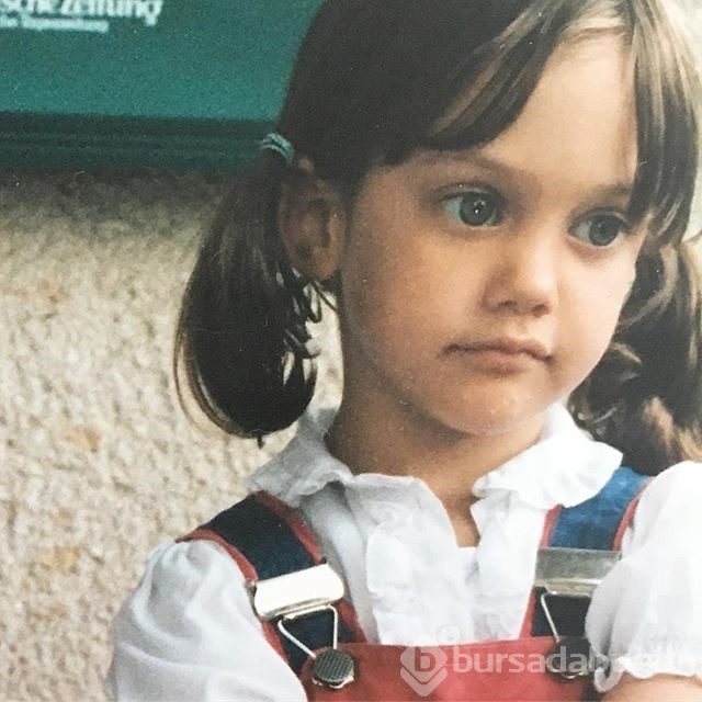 Ünlülerin çocukluk fotoğrafları