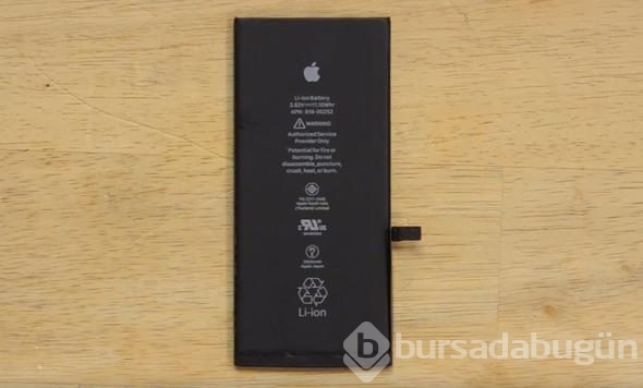 Telefonunu paramparça etti! İçinden bakın ne çıktı?