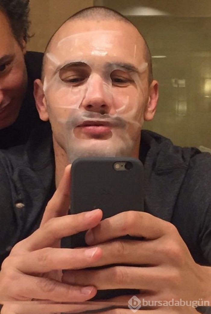 Ünlülerin güzellik maskeli selfie'leri 