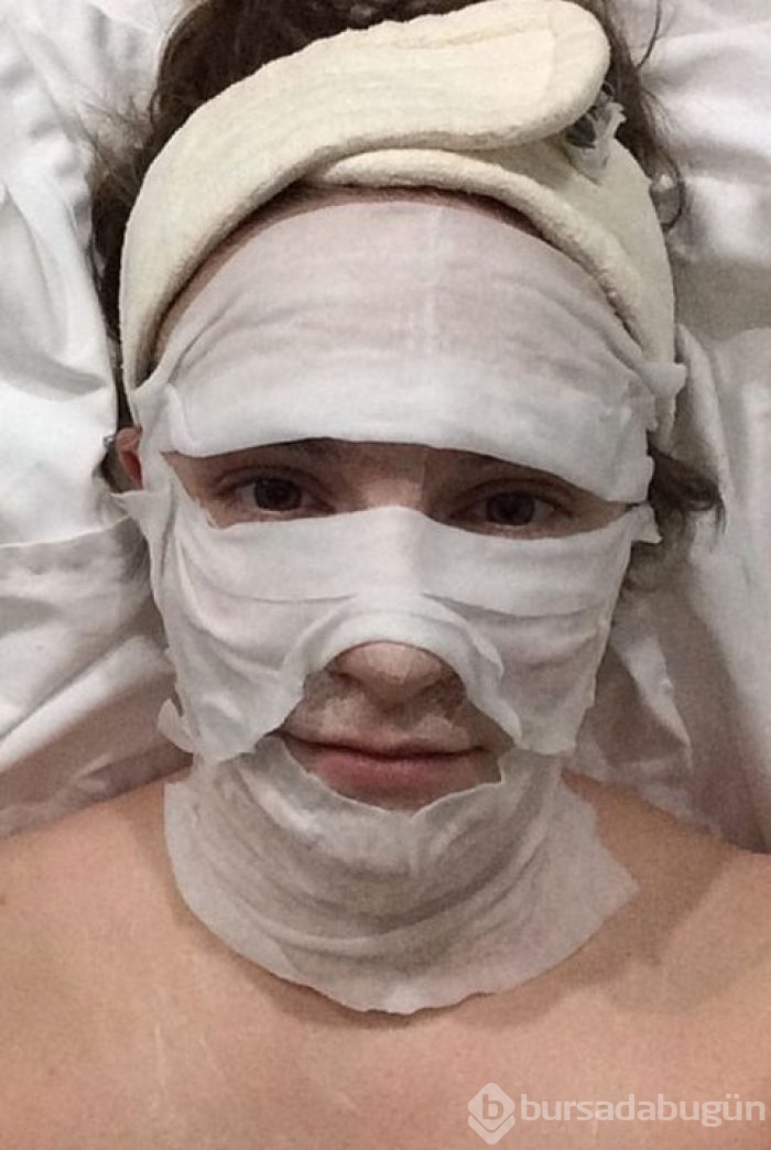 Ünlülerin güzellik maskeli selfie'leri 