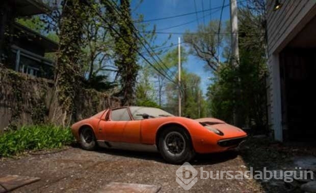 Satın aldığı evden lamborghini çıktı!
