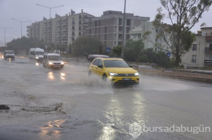 15 dakikalık yağmur yetti