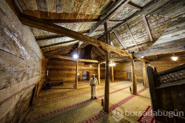 Çivi çakılmamış cami 811 yıldır ayakta