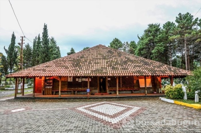 Çivi çakılmamış cami 811 yıldır ayakta