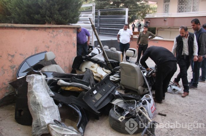 Servise gönderdiği lüks otomobili bu hale geldi!
