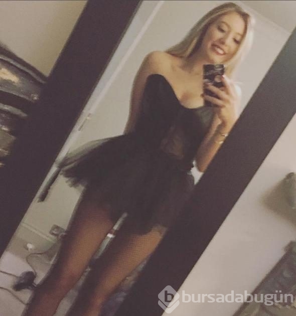 Arkadaşları ne giyiyorsa Yasmin de onu giyiyor