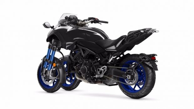 Yeni 3 tekerlekli motor Yamaha Niken