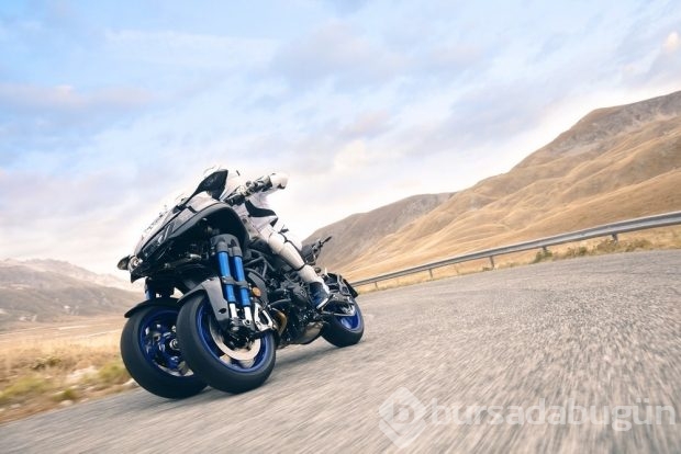 Yeni 3 tekerlekli motor Yamaha Niken