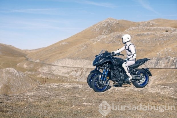 Yeni 3 tekerlekli motor Yamaha Niken