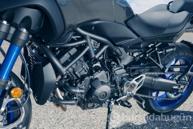 Yeni 3 tekerlekli motor Yamaha Niken