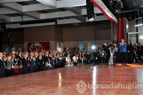 Meral Akşener partisini böyle duyurdu