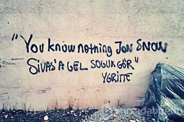 İlginç duvar yazıları