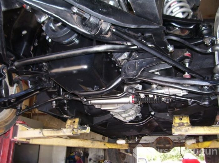 Hurdalığa atılan Mustang'ı yeniden yarattı