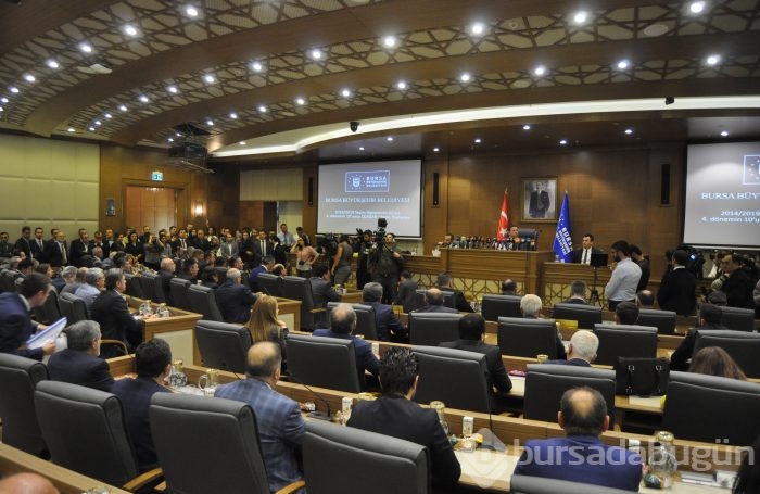 Bursa'nın yeni büyükşehir belediye başkanı Alinur Aktaş oldu