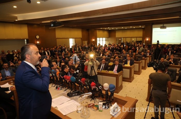 Bursa'nın yeni büyükşehir belediye başkanı Alinur Aktaş oldu