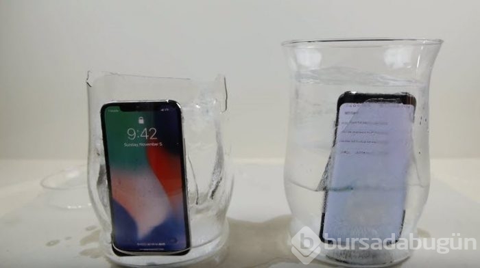 iPhone X'i su dolu kaba koyup, dondurdular!