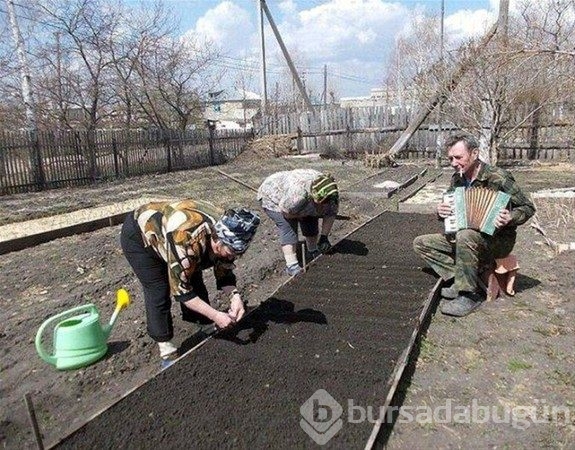 Kadın herkese rezil oldu o ise sadece izledi