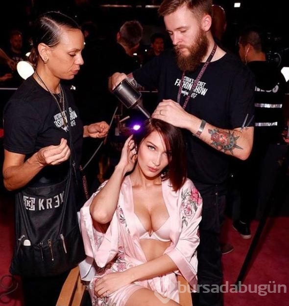 Victoria's Secret melekleri defileye hazırlanıyor