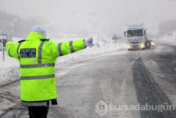 Kar kalınlığı 25 cm'ye ulaştı!