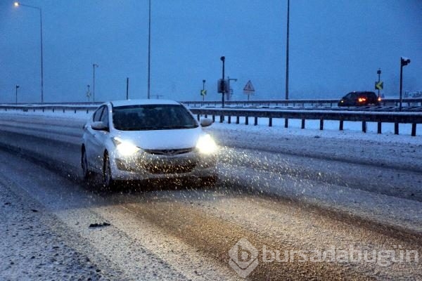 Kar kalınlığı 25 cm'ye ulaştı!