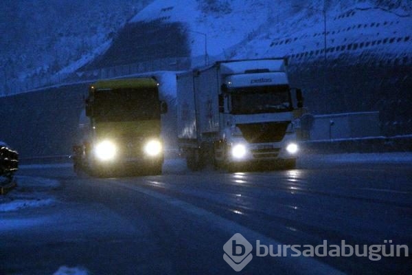 Kar kalınlığı 25 cm'ye ulaştı!