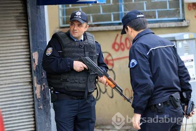Özel harekat balkondan girdi, böyle çıkardı