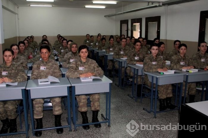 Kadın astsubayların zorlu eğitimi
