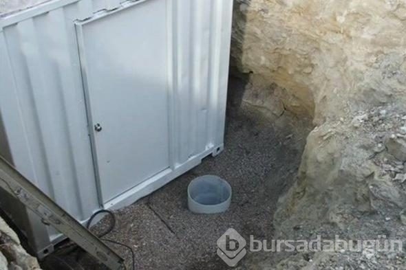 Paranoyak adam kıyametten korkup
