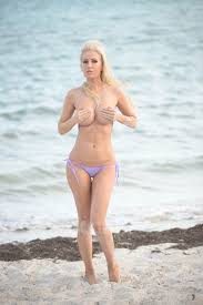 Ana Braga'nın bikinisi olay oldu!