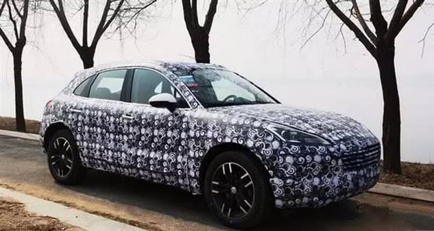 4'te 1 fiyatına Çin malı Porsche